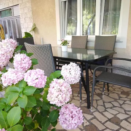 Apartment Apartman Paulina Selce