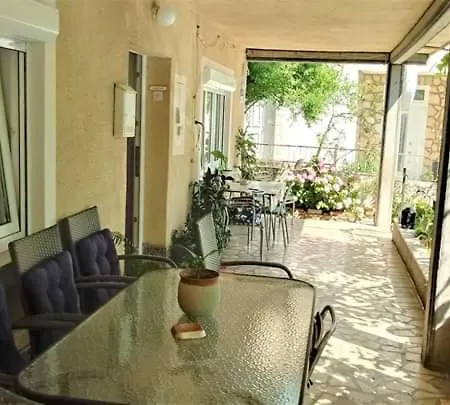 Apartman Paulina * سيلتسي